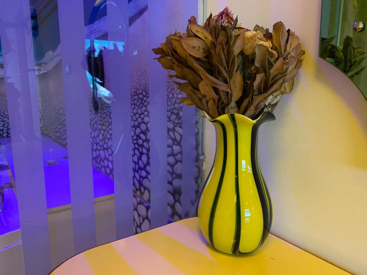 Hotel Rosa Blu Тирана Экстерьер фото