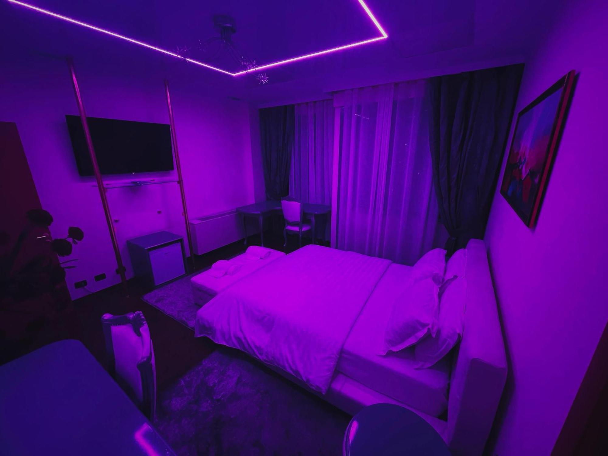 Hotel Rosa Blu Тирана Экстерьер фото